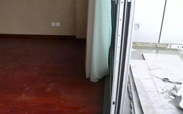 防水、門窗景觀施工現(xiàn)場(chǎng)巡查發(fā)現(xiàn)很多問(wèn)題，你們是否也經(jīng)常遇到？ 窗框防水 窗戶防水 第10張