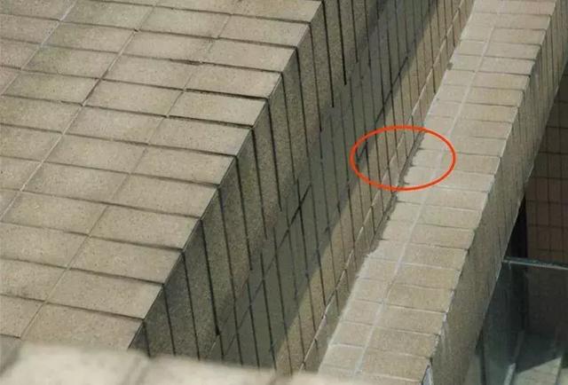 防水、門窗景觀施工現(xiàn)場(chǎng)巡查發(fā)現(xiàn)很多問(wèn)題，你們是否也經(jīng)常遇到？ 窗框防水 窗戶防水 第4張