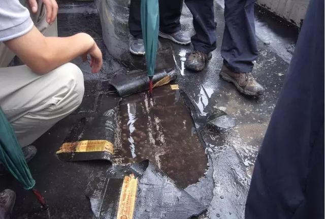 防水、門窗景觀施工現(xiàn)場(chǎng)巡查發(fā)現(xiàn)很多問(wèn)題，你們是否也經(jīng)常遇到？ 窗框防水 窗戶防水 第21張