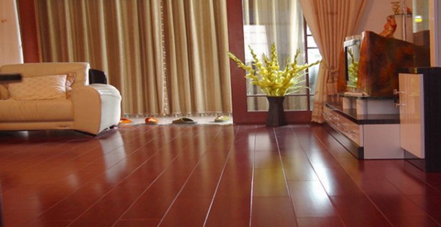 軟木地板保養(yǎng)怎么做？冬季地板防潮有什么需要注意的嗎？ 第2張