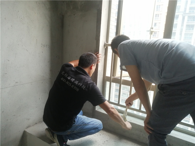 窗戶安裝怎么做防水呢？老師傅做好這一步，入住長(zhǎng)期不怕滲水 第2張