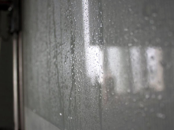 墻面返潮發(fā)霉怎么處理